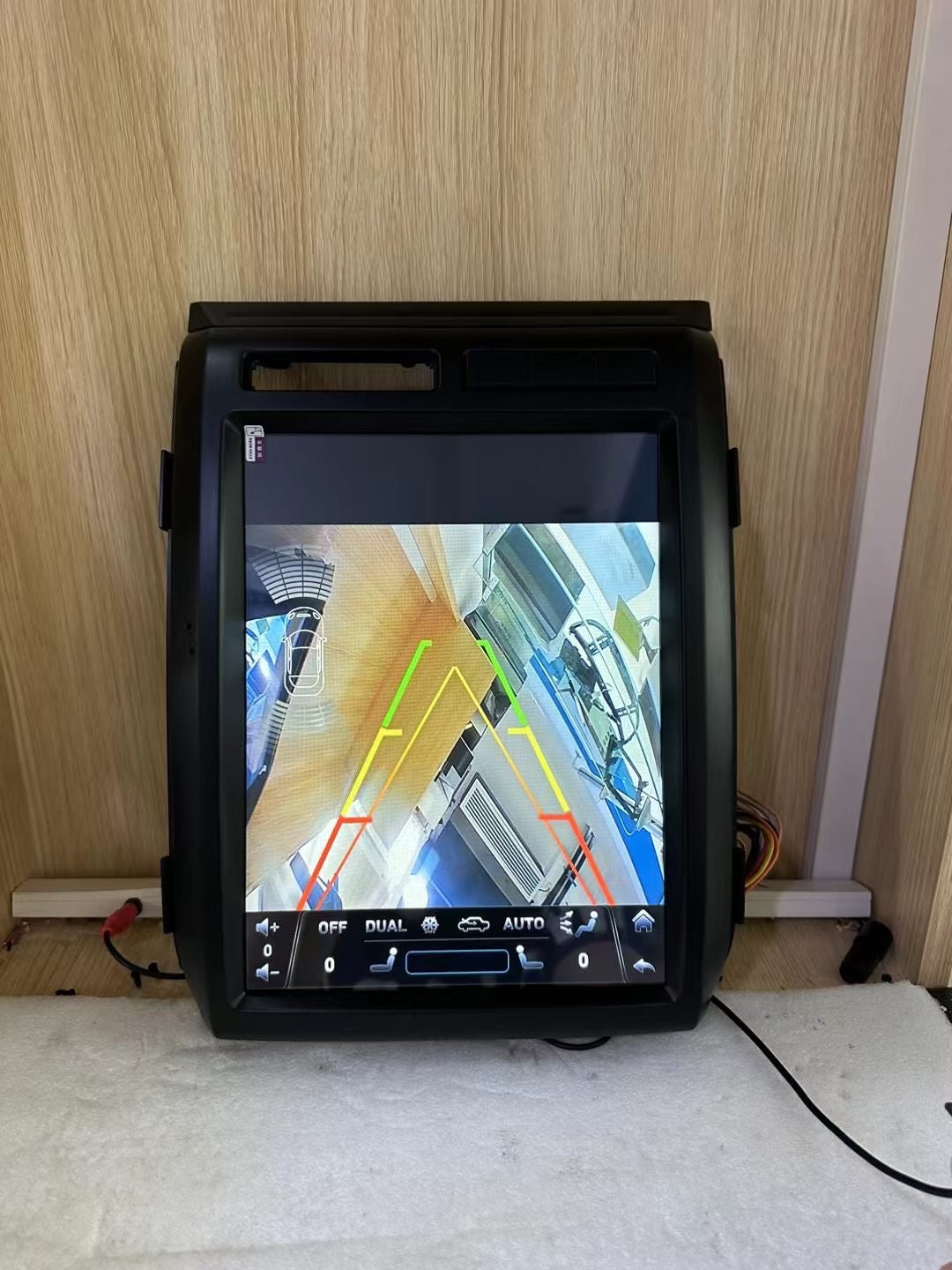 Ford F-150 | 2008–2014 | Android Screen — Tesla-Style, Wireless CarPlay