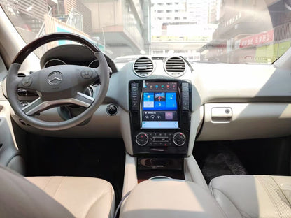 Roadnavier® | 10.4" Tesla-Style Android 14 for Mercedes ML & GL (W164/X164)