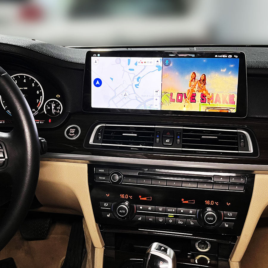 MW 7 Series Android touch screen running split-screen mode with navigation map and media player