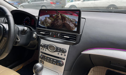 Wireless Apple CarPlay on Infiniti 12.3-inch screen
