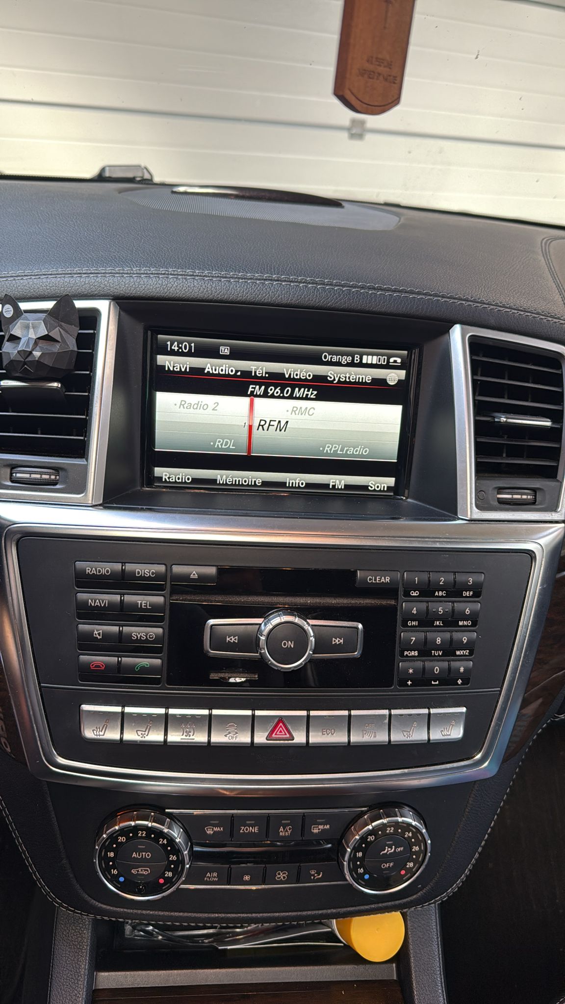Mercedes-Benz ML W166 / GL X166 2012–2015 | 12.3" Android Screen with Wireless CarPlay